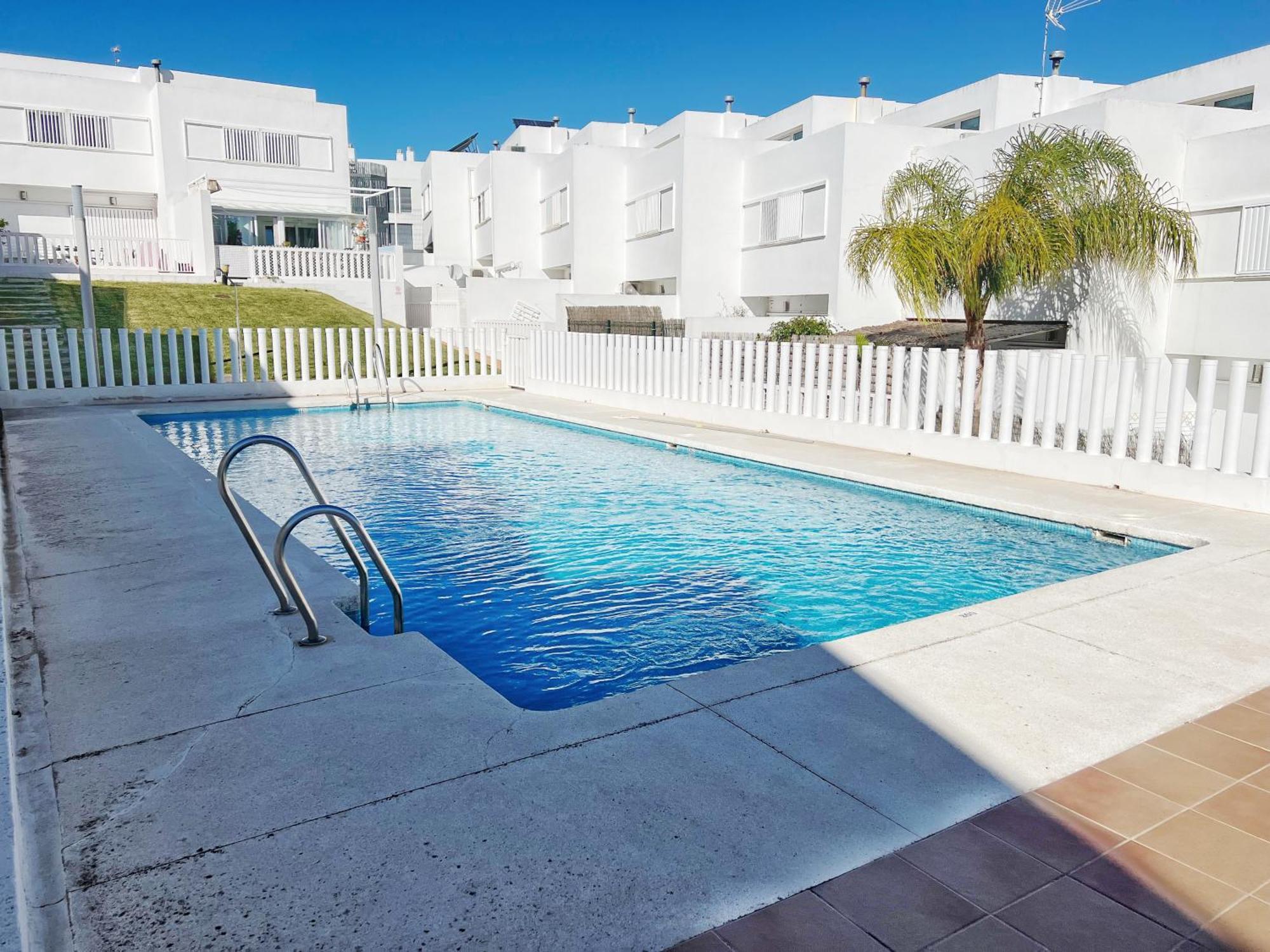 A Levante Conil- Solo Familias Y Parejas Conil De La Frontera Extérieur photo