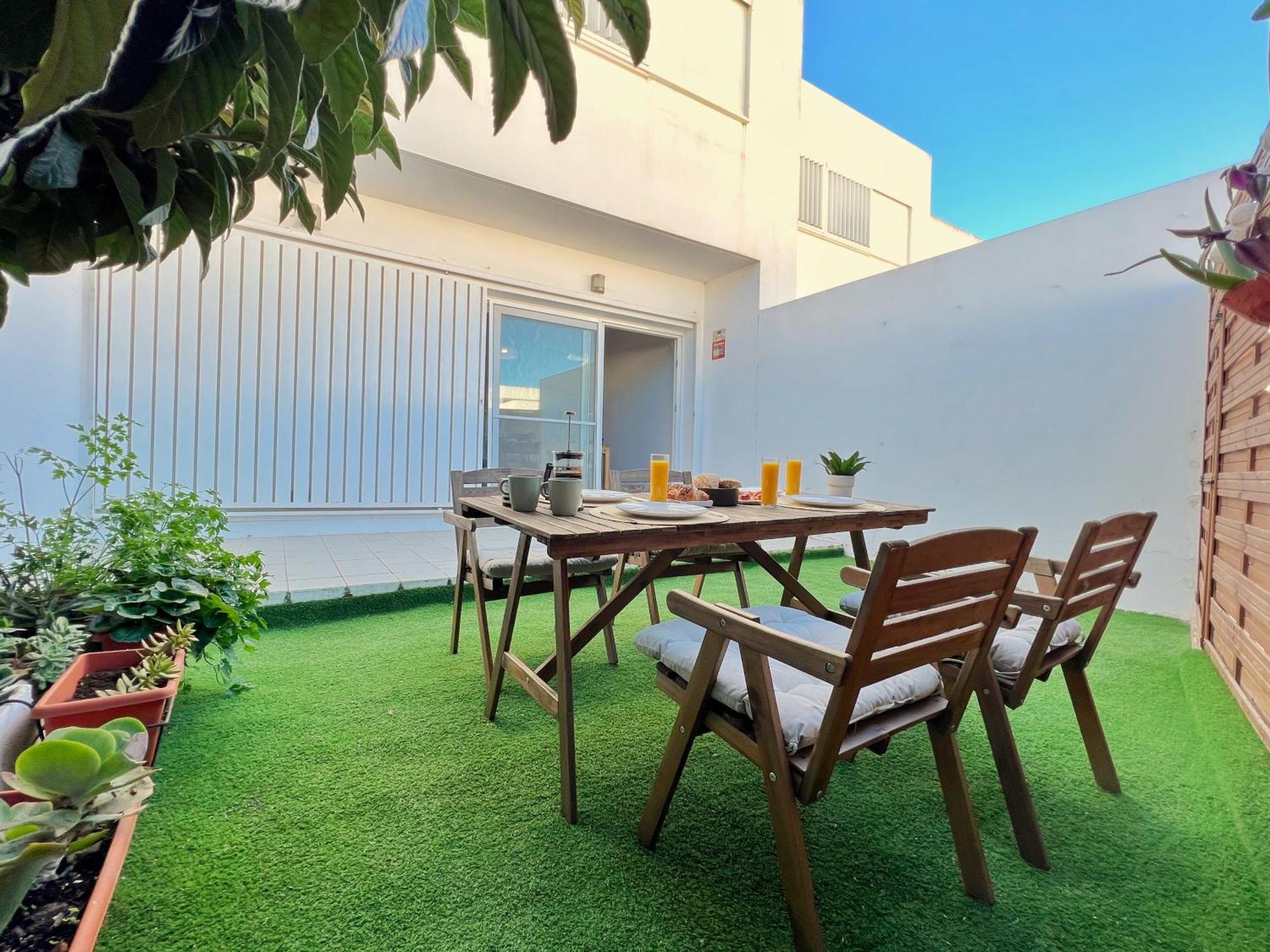 A Levante Conil- Solo Familias Y Parejas Conil De La Frontera Extérieur photo